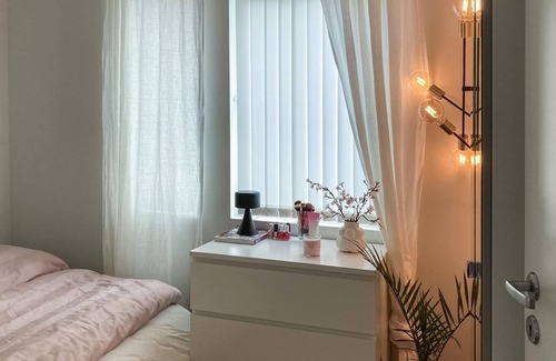 Kristiansand Apartamento | Spend a wonderful vacation in this comfortable apartment near Ford and the sea.