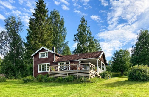 Skelleftea Casa | Spend an unforgettable vacation in this cozy cottage.