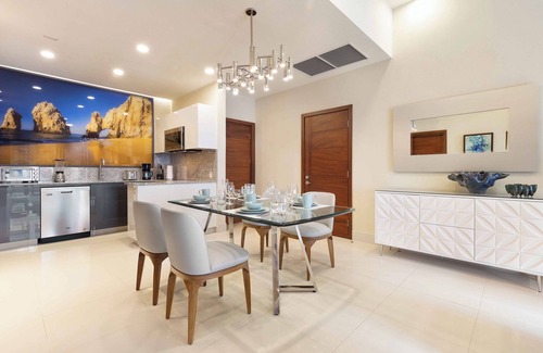 Chula Vista Complejo | Spend New Years in Cabo! 2-bed Luxury Suite - Villa La Valencia Beach Resort