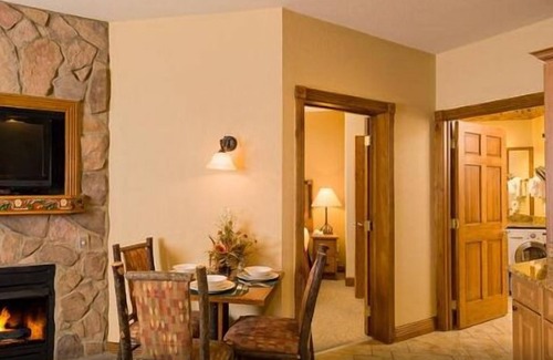 Cartersville Condominio | Spend the 4th in the Smokies. Top of mountain view to downtown fireworks.