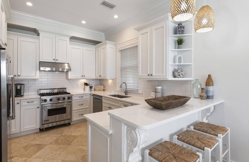 Delos Casa | Spend the Summer by the Beach! Frangista Beach! Private Pool! 5 Adult Bikes! Gulf Front!
