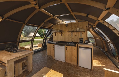 Zuna Cabina | Spend the night in this special Dome with private bathroom and hot tub