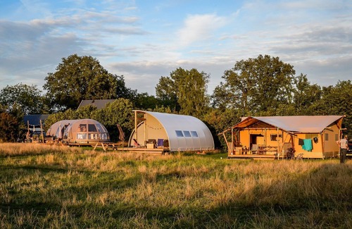 Zuna Cabina | Spezialzelt, Festivalatmosphäre, Platz für ein Kinderbett