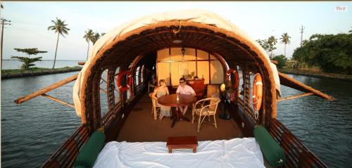 Andhakaranazhy Alquiler De Eote | Spice Coast Cruises - Houseboat, A CGH Earth Experience