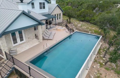 Spicewood Casa | Spicewood Lodge w/Pool, HotTub