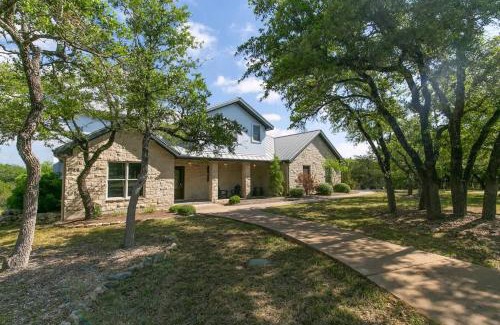 Spicewood Casa | Spicewood Lodge w/Pool, HotTub