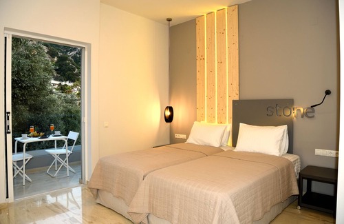 Spilion Apartamento | Spilgaia Stone apt in Spili for 2, with spectacular views!