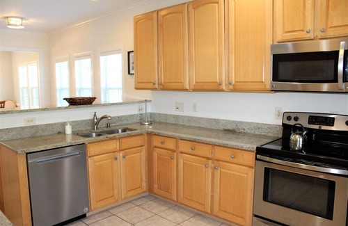Manteo Casa | Spinnaker Village 25 | Hot Tub | Near Boat Slip | Covered Parking