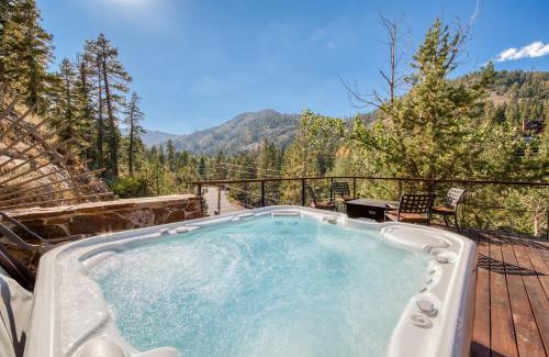 Alpine Meadows Casa | Spire Chalet at Alpine Meadows - 4BR W Hot Tub and Ski Shuttle
