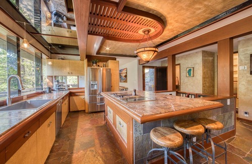 Alpine Meadows Casa | Spire Chalet at Alpine Meadows - 4BR 4.5 BA W/ Hot Tub & Ski Shuttle