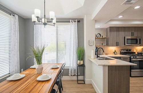 North Scottsdale Condominio | Kierland Golf Getaway: King Beds, Pool & Game Room