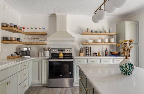 Asheville Casa | Splash House - Heated Pool, Hot Tub, Pickleball, Movie Theater