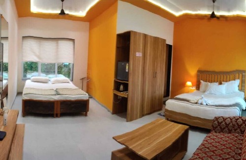 Karjat Complejo | Splash Resort