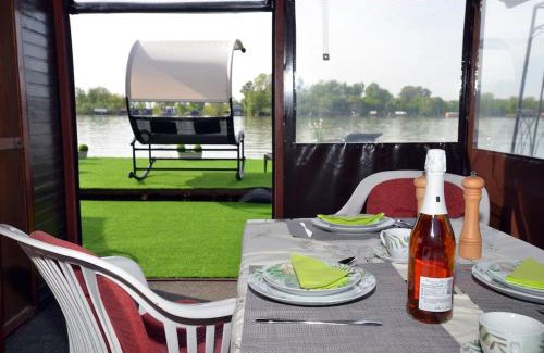 Cukarica Apartamento | Splav Advance Sunset River House