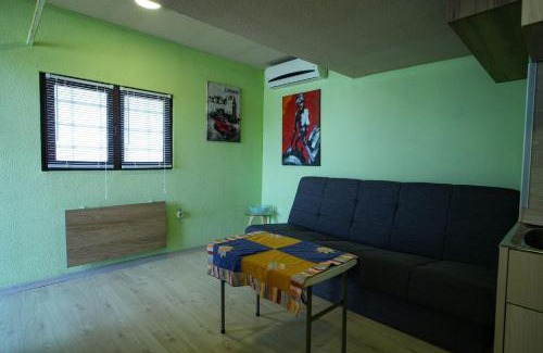 Cukarica Casa | Splav na dan Royal Water
