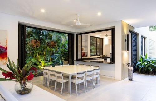 Anapoima Apartamento | Splendid 5BR Villa at Mesa de Yeguas