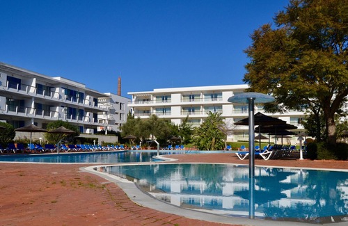 Telheiro Apartamento | Apartamento Lagos Marina 100m2 GRATIS WIFI / PISCINA GRATIS, AIRE ACONDICIONADO.