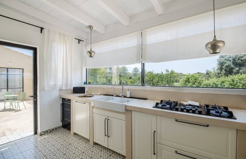 Majorca Villa | Splendid Mallorca Villa | Villa Draco | 4 Bedrooms | Spacious Furnished Sun Terrace | Private Outdoor Pool | Salt Water Pool | BBQ Facilities | Shaded Outdoor Dining Area | Llubi