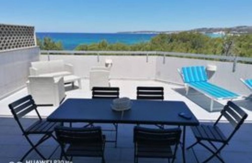 Rivabella Apartamento | Espléndido ático con vistas al mar