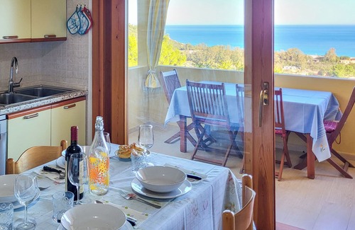 Costa Rei Villa | Villa con Vista al Mar, Privacidad y Jardín a 700m de la Playa!