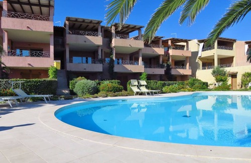 Porto Pozzo Apartamento | Espléndido apartamento con vistas al mar (N ° 20)