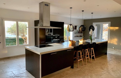 Montauroux Villa | Splendid villa 390 m² - 6 bedrooms - Swimming pool - Pétanque court