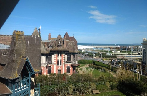 Deauville City Centre Villa | Espléndida villa en el corazón de Deauville