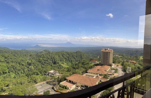 Laurel Condominio | Splendido Tower 2 Ann's Unit