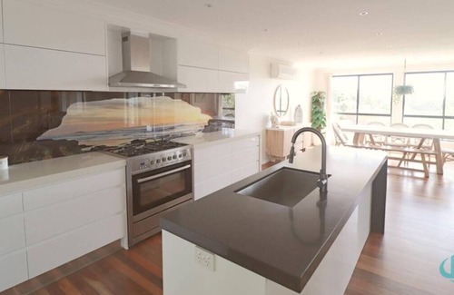Caves Beach Casa | Splendour Hideaway - Luxury and pool - Caves Beach