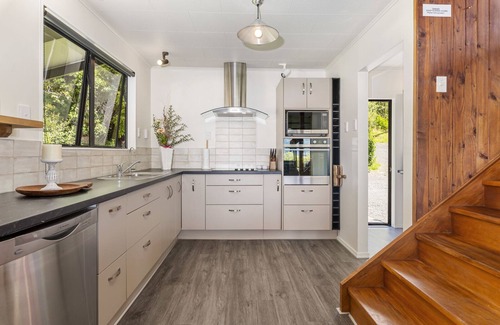 Lake Tarawera Casa | Splendour on Spencer - Lake Tarawera Holiday Home