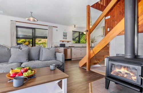 Lake Tarawera Casa | Splendour on Spencer - Lake Tarawera Holiday Home