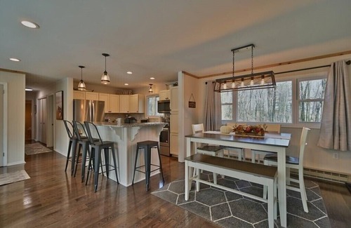 Lake Harmony Casa | Split Rock Beauty with Lake View