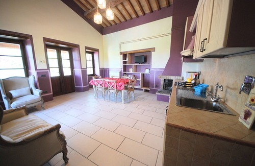 Spoleto Apartamento | Spoleto Poolside APT 1 - sleeps 4 - 0.9 kms to central Spoleto - jacuzzi, wifi