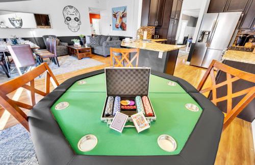 Green Valley North Casa | Sports Themed-Automated King Bed-Family Friendly-5 miles to Strip