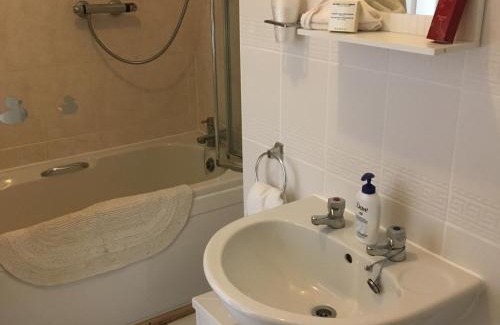 Rhosgoch Cama Y Desayuno | Sportsmans Lodge Bed and Breakfast