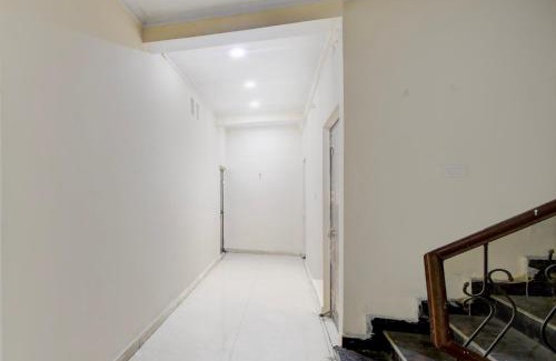 Varanasi Hotel | SPOT ON The Royal Inn