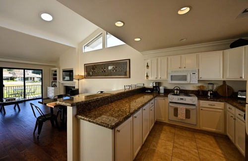 Napa Condominio | Precioso Silverado condominio con vista al campo de golf en exclusivo Oak Creek