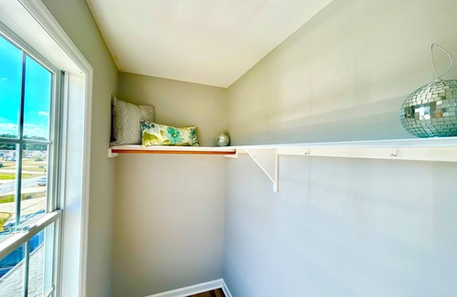 Kipling Casa | Spotless Townhome 3 Bed 4 Bath with First Floor Master Close to Campbell
