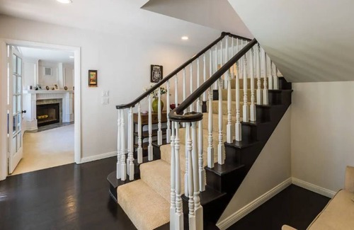 Agoura Hills Casa | Sprawling Old Agoura Estate w/ Heated Pool & HotTub