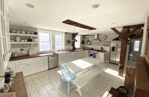 Moultonborough Otro | Amplia y elegante casa de campo en un huerto de manzanas - Capacidad 24