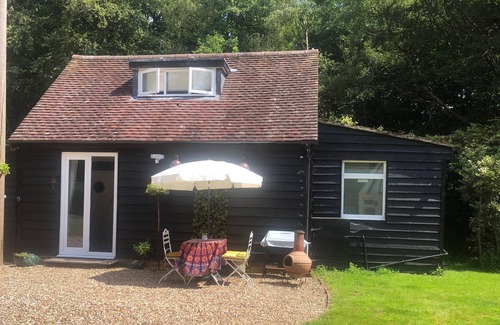 Nettlebed Cabina | Sprig Cottage, Dog Friendly & Private Parking - 4 miles Henley on Thames