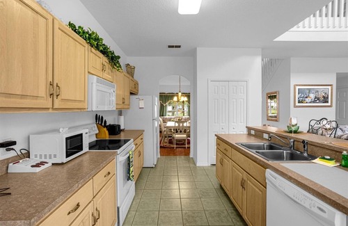 Kissimmee Villa | Spring and Summer Sales