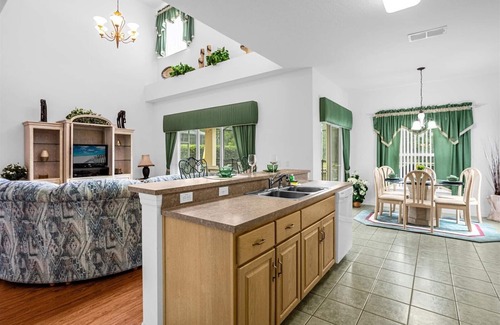 Kissimmee Villa | Spring and Summer Sales