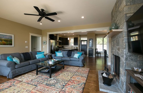 Asheville Casa | Foxhaven tiene vistas impresionantes, a solo 15 minutos del centro de Asheville