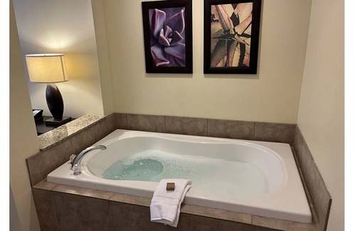 Enterprise Complejo | Spring Break in Vegas in fully equipped timeshare unit that sleeps 4