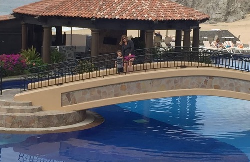 Pedregal Complejo | NUEVO PRECIO, EJECUTIVO en Pueblo Bonito Sunset Beach, $ 225 / noche