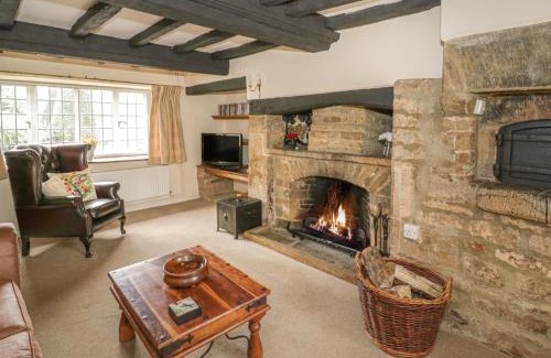 Sibford Gower Casa | Spring Cottage