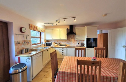Menai Bridge Cabaña | Spring Cottage (Sleeps 8) - Casas de vacaciones con vistas a Snowdonia Range