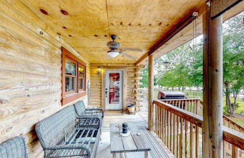 Leesville Casa | Spring Creek Pinnacle