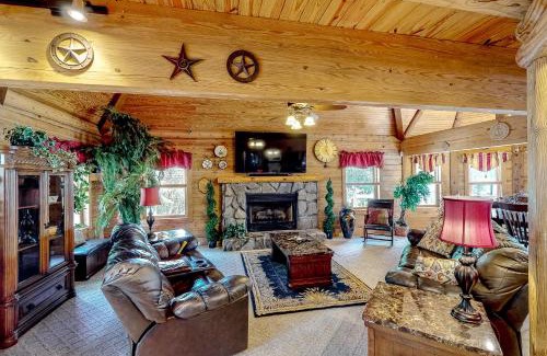 Leesville Casa | Spring Creek Pinnacle